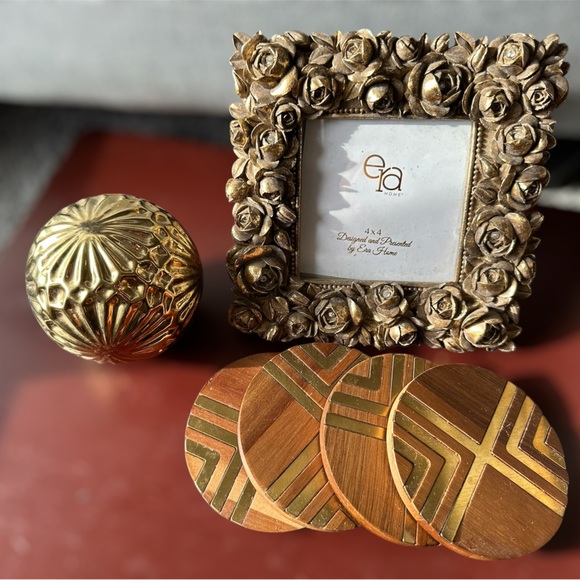 Other - 🎂Gold Home Decor Bundle